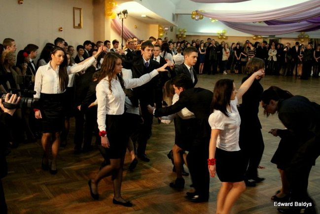 Studniówka w III LO (dużo zdjęć)