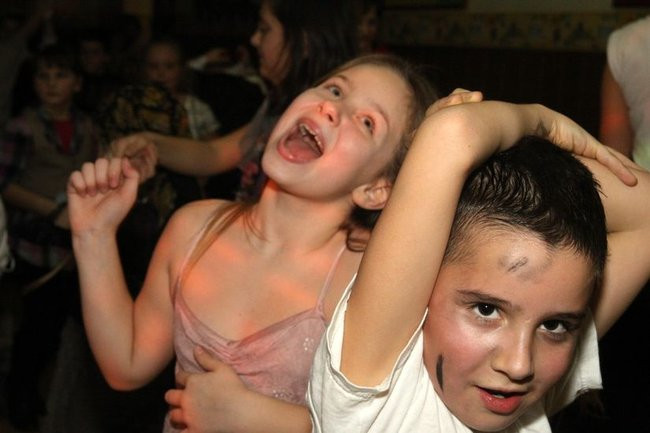 Przebierańcy w SP 9 w Lesznie (zdjęcia)