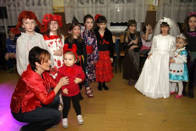 Przebierańcy w SP 9 w Lesznie (zdjęcia)