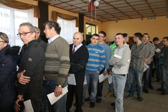 Długa kolejka do oddawania krwi (zdjęcia)