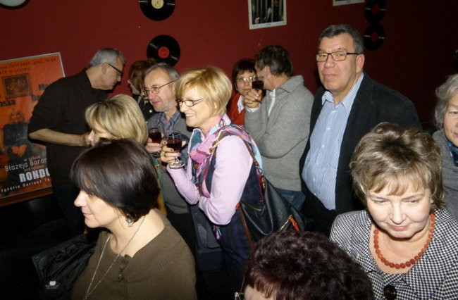 Większa widownia i nowy hol (zdjęcia)