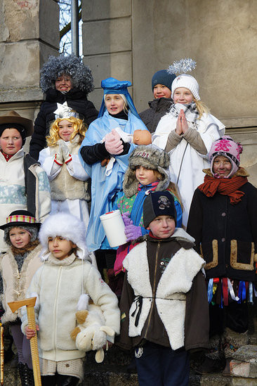 Kolędnicy chodzili po Niechłodzie (zdjęcia)