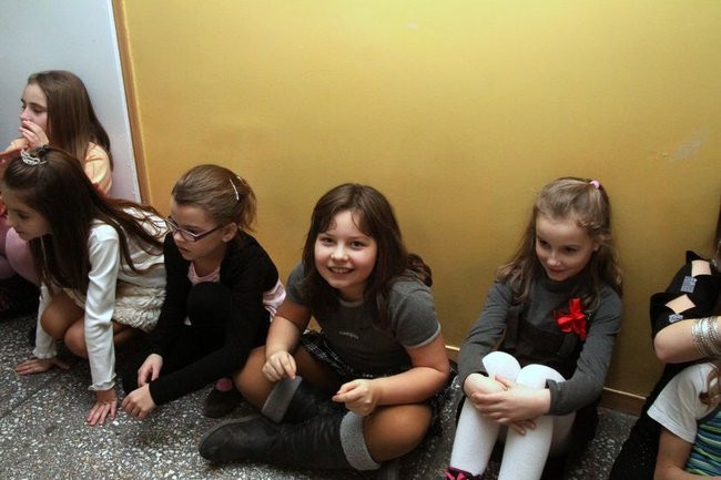 Trzecioklasiści z Dwunastki mieli zabawę (zdjęcia)