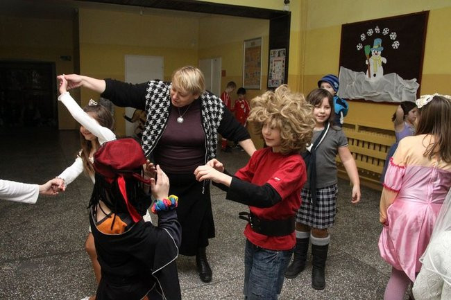 Trzecioklasiści z Dwunastki mieli zabawę (zdjęcia)