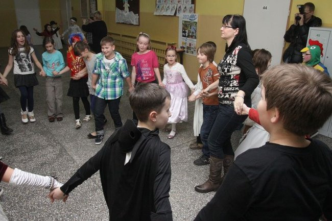 Trzecioklasiści z Dwunastki mieli zabawę (zdjęcia)