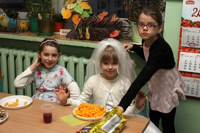 Trzecioklasiści z Dwunastki mieli zabawę (zdjęcia)