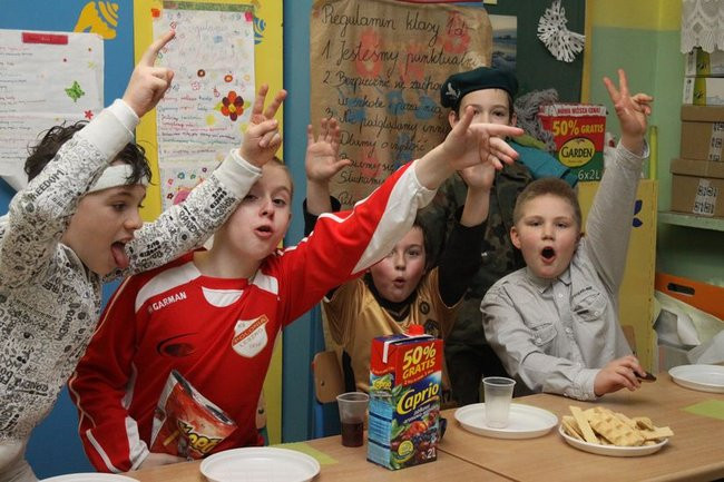 Trzecioklasiści z Dwunastki mieli zabawę (zdjęcia)