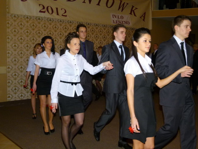  Maturzyści IV LO tańczyli w Finezji ( zdjęcia)
