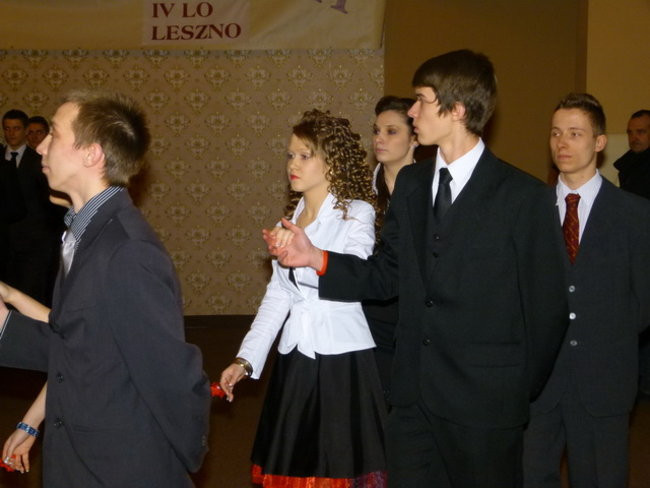  Maturzyści IV LO tańczyli w Finezji ( zdjęcia)