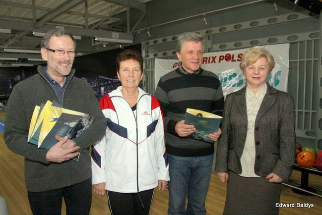 Turniej bowlingu UTW w Lesznie (zdjęcia)