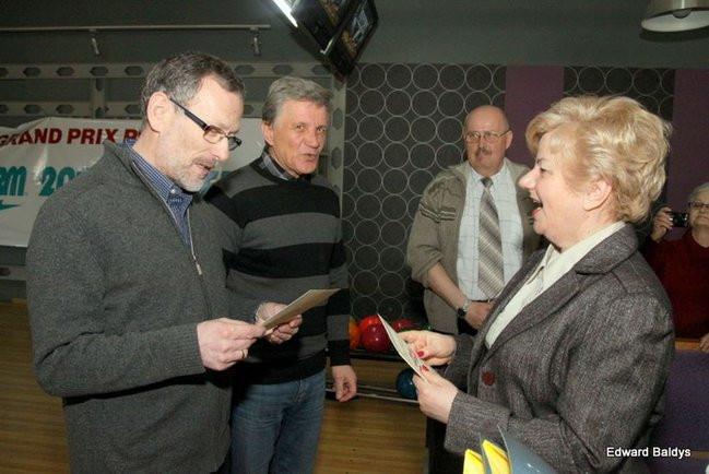 Turniej bowlingu UTW w Lesznie (zdjęcia)