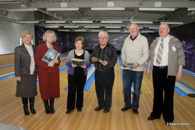 Turniej bowlingu UTW w Lesznie (zdjęcia)