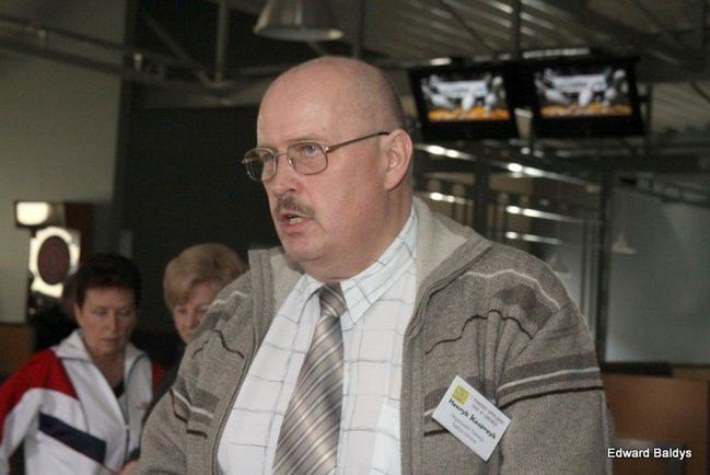 Turniej bowlingu UTW w Lesznie (zdjęcia)