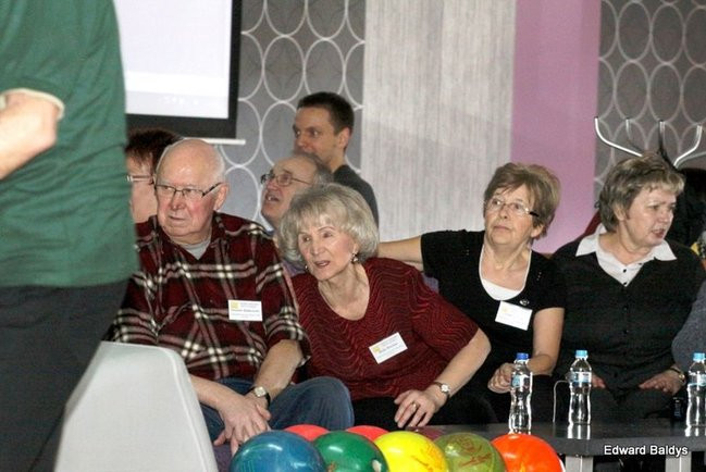 Turniej bowlingu UTW w Lesznie (zdjęcia)