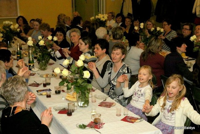 Dzień Kobiet w Drzeczkowie (zdjęcia)