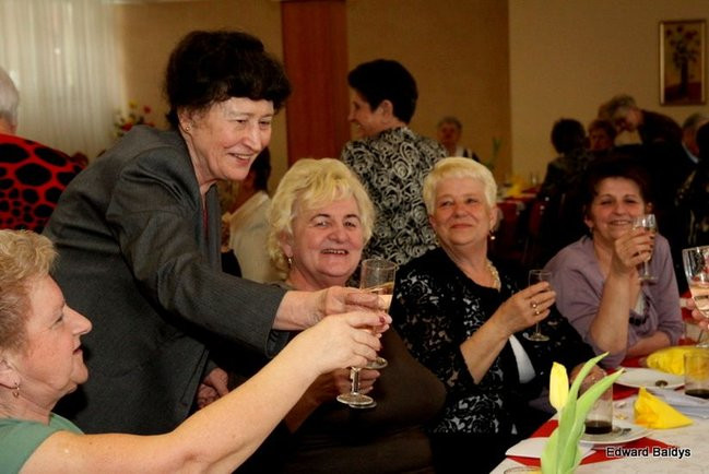 Seniorzy powitali wiosnę (zdjęcia)
