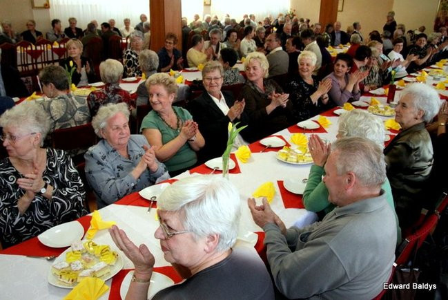 Seniorzy powitali wiosnę (zdjęcia)