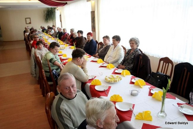 Seniorzy powitali wiosnę (zdjęcia)