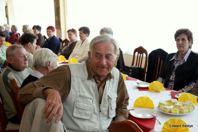 Seniorzy powitali wiosnę (zdjęcia)