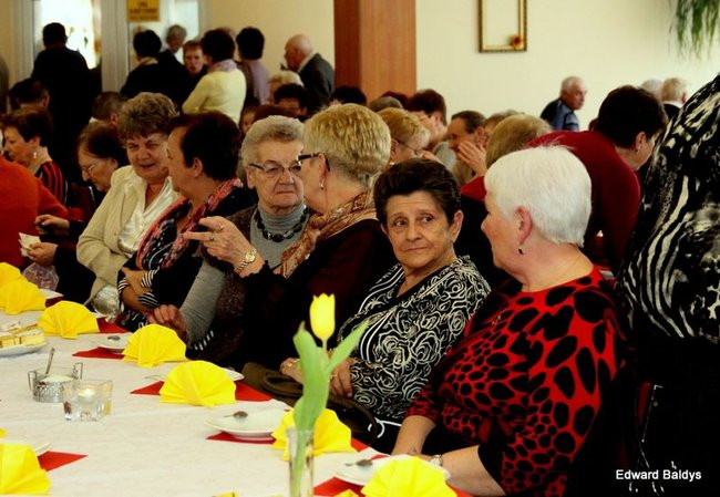 Seniorzy powitali wiosnę (zdjęcia)