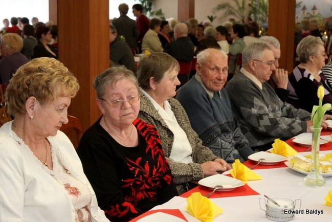 Seniorzy powitali wiosnę (zdjęcia)