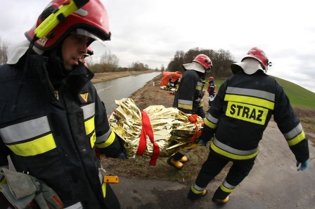 Strażacy z dziewięciu powiatów ćwiczyli pod Wojnowicami (dźwięk, zdjęcia i wideo)