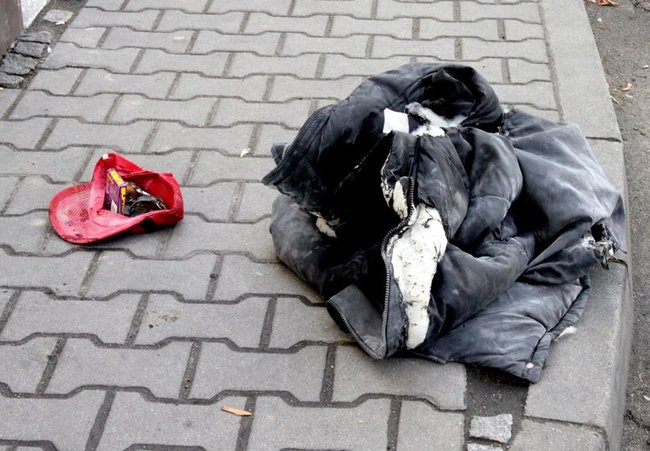 Przy CKiS podpalił się człowiek (wideo i zdjęcia)