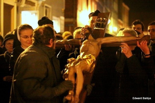 Droga Krzyżowa w Lesznie (zdjęcia)