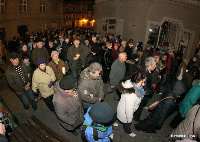 Droga Krzyżowa w Lesznie (zdjęcia)