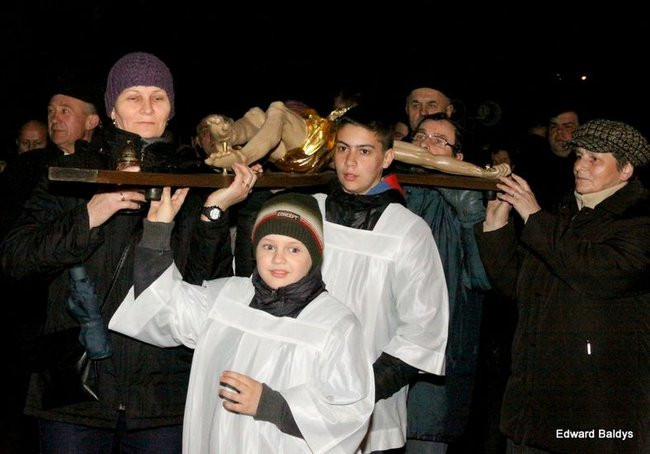 Droga Krzyżowa w Lesznie (zdjęcia)