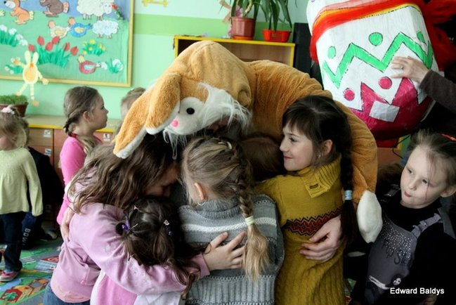 Zajączek zawitał do Świerczyny (zdjęcia)