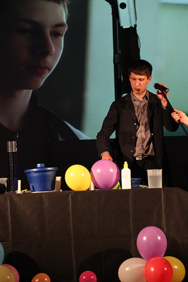 Poznają nowe technologie (zdjęcia/video)