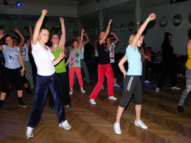 Maraton zumby w MOK-u (zdjęcia, film)