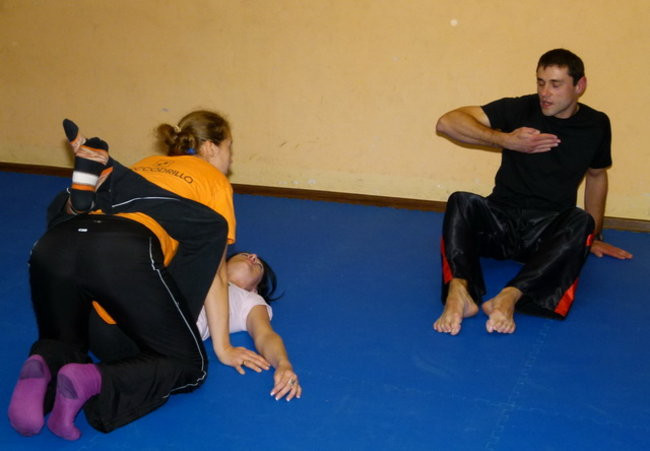 Bezwzględne dla napastnika (zdjęcia i wideo)