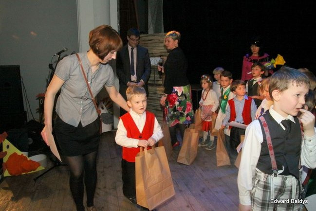 Przedszkolaki na ludowo (zdjęcia)