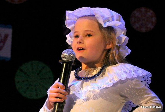 Przedszkolaki na ludowo (zdjęcia)