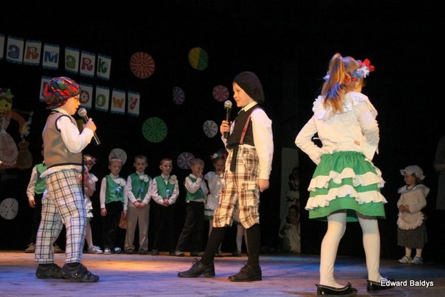 Przedszkolaki na ludowo (zdjęcia)