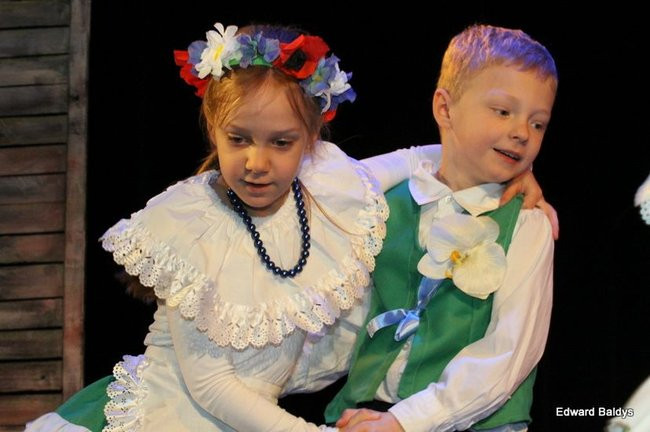 Przedszkolaki na ludowo (zdjęcia)