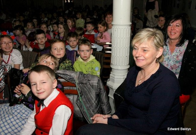 Przedszkolaki na ludowo (zdjęcia)