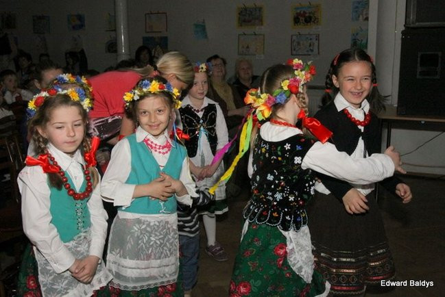 Przedszkolaki na ludowo (zdjęcia)