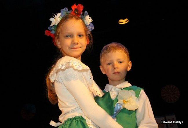 Przedszkolaki na ludowo (zdjęcia)