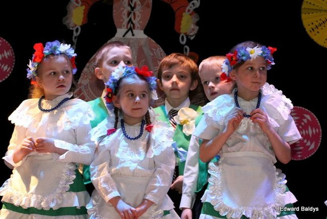 Przedszkolaki na ludowo (zdjęcia)