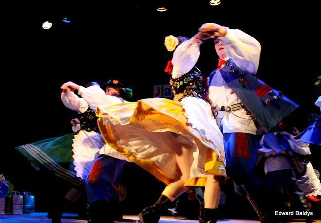 Przedszkolaki na ludowo (zdjęcia)