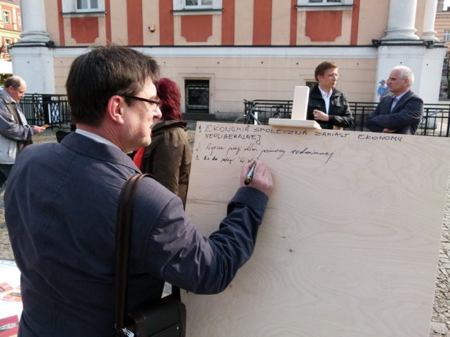 Tablica pragnień (zdjęcia)