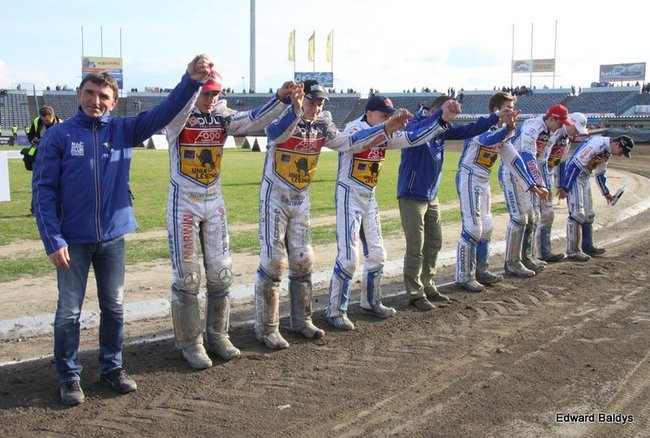 Byki z kompletem (zdjęcia)