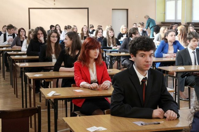Gimnazjaliści rozpoczęli egzaminy (zdjęcia)