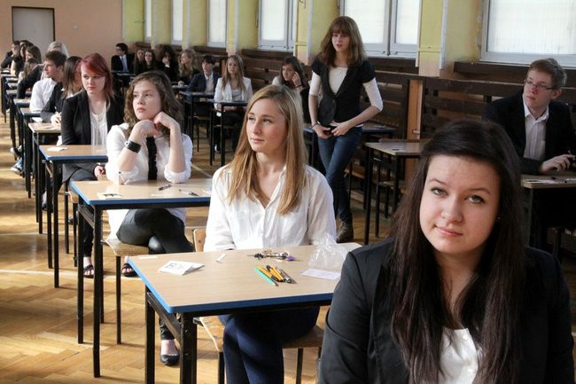 Gimnazjaliści rozpoczęli egzaminy (zdjęcia)
