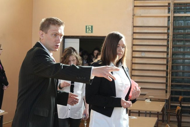 Gimnazjaliści rozpoczęli egzaminy (zdjęcia)