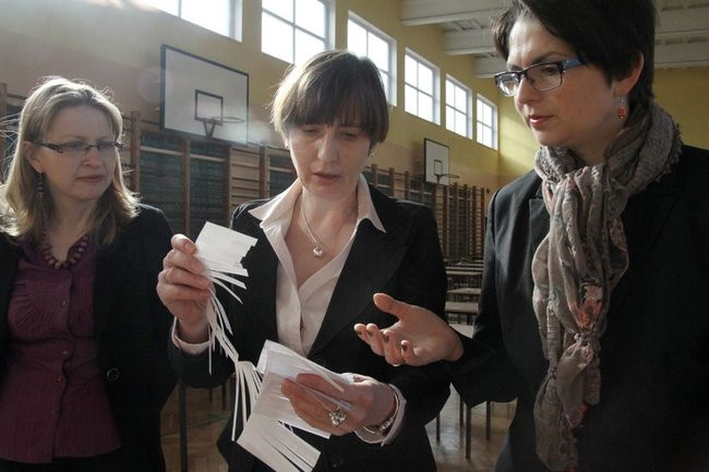 Gimnazjaliści rozpoczęli egzaminy (zdjęcia)