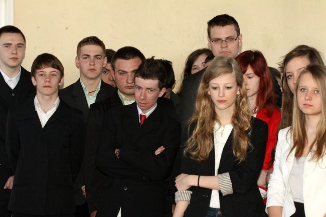 Gimnazjaliści rozpoczęli egzaminy (zdjęcia)